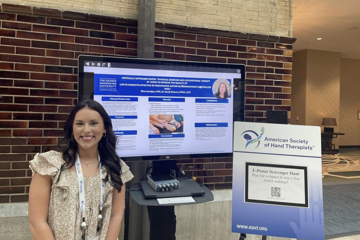 Elise Jernigan Presenting Critically Appraised Paper at ASHT Annual Meeting
